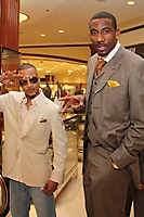 saks-amare-stoudamire-pa-42